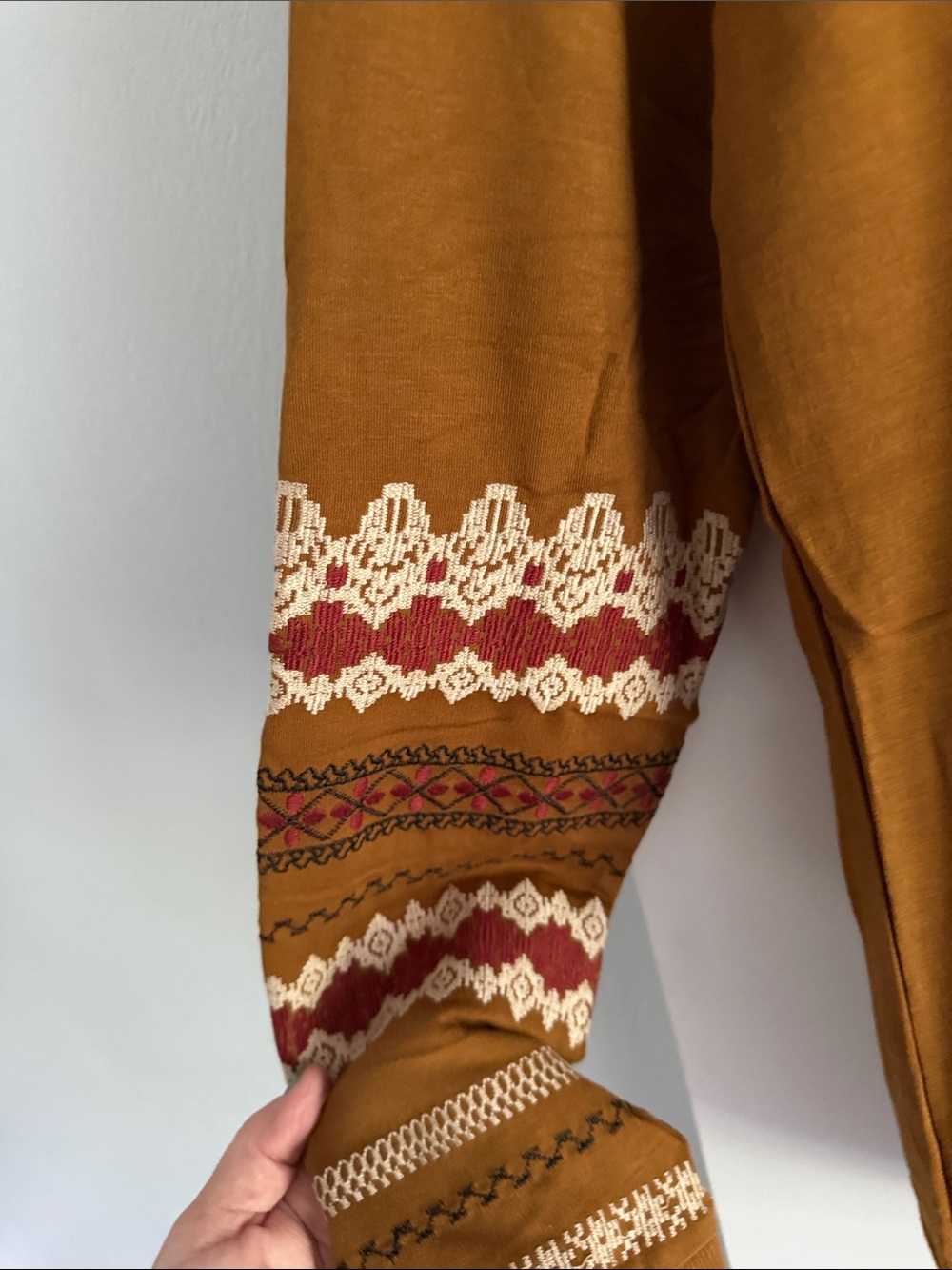 Crewneck Sweater in Mustard with embroidered Patterned Sleeves - Picture 4 of 8